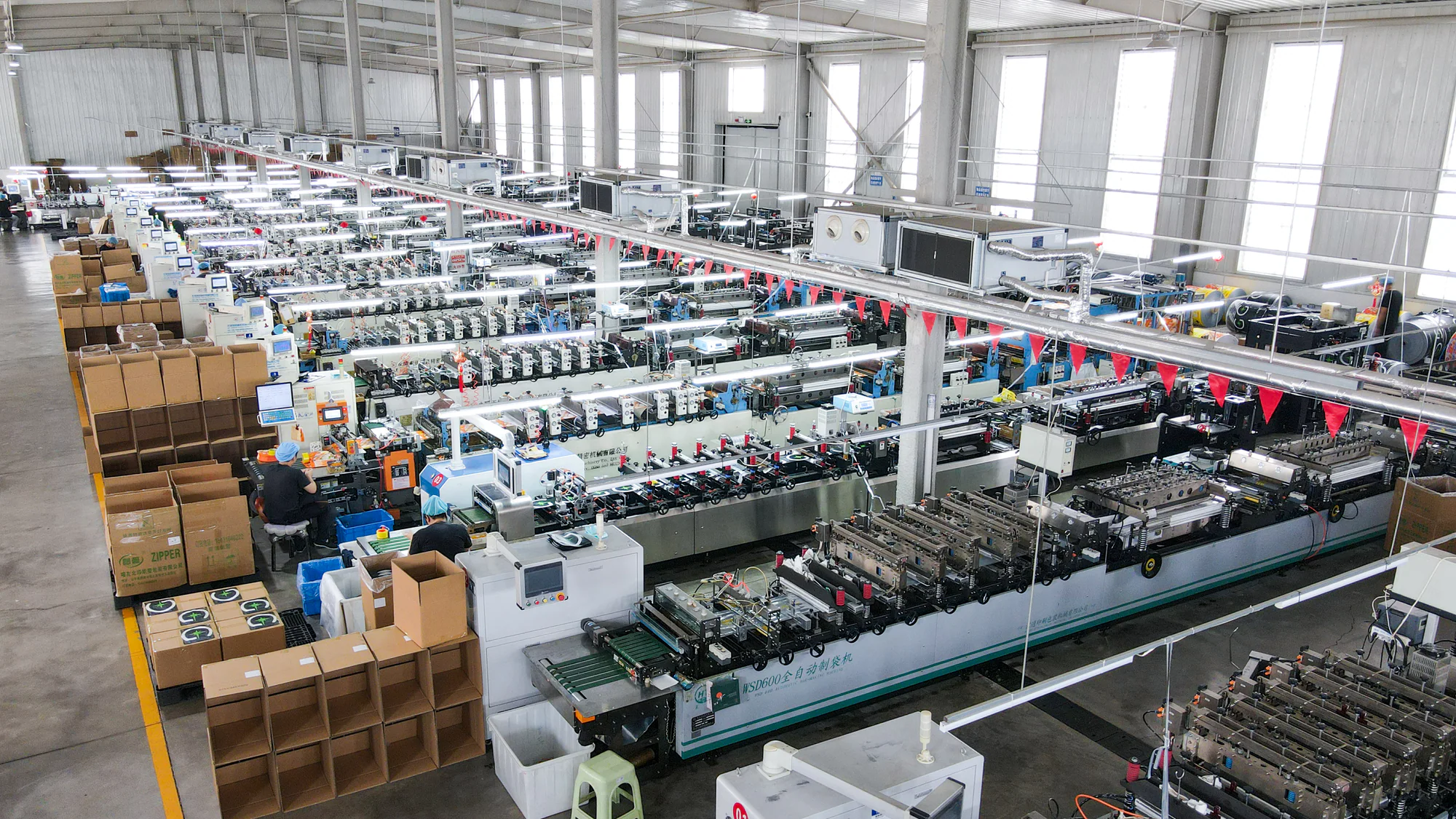 Juren Packaging pouch-making workshop